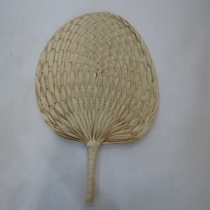 Abanico de mano de hoja de palma de bambú pintado a mano de Vietnam-Regalo promocional - Product Image 3