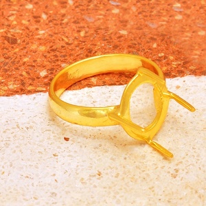 Bague en argent sterling 925 faite à la main en argent plaqué or jaune pour unisexe. Fabrication par CDP. - Product Image 5