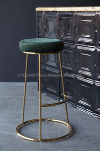 Noir Velours Pouf Tabouret Avec Base En Or - Product Image 3