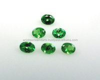 Pierres précieuses facettées en vrac, pierres précieuses naturelles de grenat vert, pierres précieuses de type demantoid