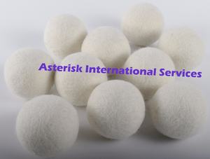 Bola secadora de fieltro blanco ecológica hecha en Nepal, lana de fieltro a mano para secado de suavizante de telas naturales para lavandería - Product Image 4