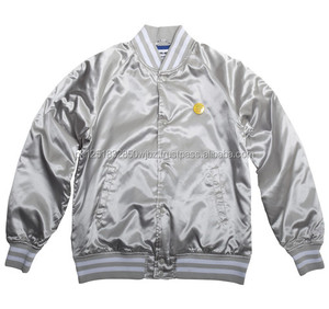 GLOBAL APPAREL Chaqueta Bomber de Satén 100% para Hombre - Cortavientos e Impermeable Reversible Talla Grande Secado Rápido Lista para Invierno Servicio OEM - Product Image 4