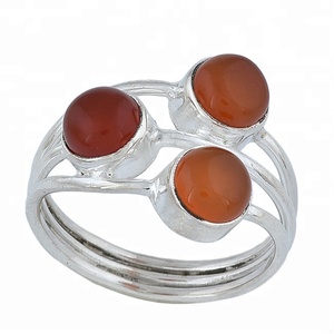 Hermosa piedra redonda de tres piedras, Gema cornalina, anillo de diseñador de Plata de Ley 925, ajuste de bisel de joyería, anillo de moda. - Product Image 1