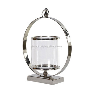 Bougeoir d'ouragan en corne en métal pour la décoration de la maison Bougeoir élégant et élégant - Product Image 2