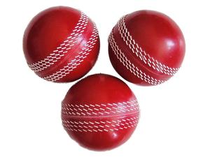 Ballon de cricket rouge et blanc HRM PC-10 - Product Image 3