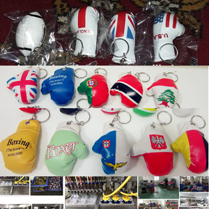 พวงกุญแจหนังรูปถุงมือชกมวยขนาดเล็ก สแตนเลสสตีล  โลโก้สั่งทำได้ ทนทาน - Product Image 2