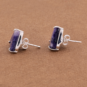 Forma triangular Sodalite Gemstone 925 Sterling Silver Stud Pendientes Joyería hecha a mano Casa De Plata - Product Image 3