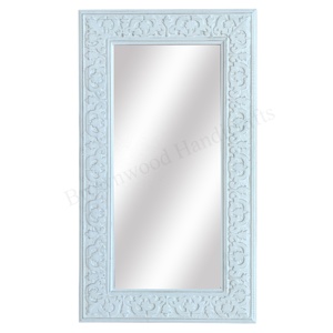 Cadre de miroir rectangulaire en bois antique fait à la main Look élégant Qualité supérieure pour l'habillage et la décoration Design élégant et durable - Product Image 1