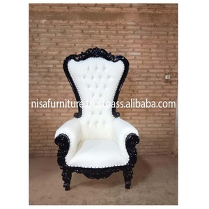 Chaises de salon en cuir synthétique blanc à armature noire et luxe bon marché victorien loisirs roi en bois trône à dossier haut - Product Image 5