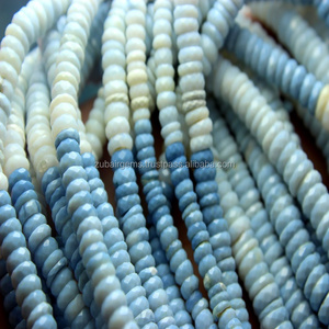 Perles en forme de pneu lisse en opale bleue naturelle - Product Image 3