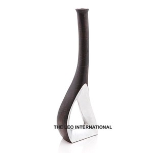 Vase de style américain Vases à fleurs en céramique russe Ornement de maison Porcelaine Design de luxe 8x3x20 pouces Décoration intérieure - Product Image 1