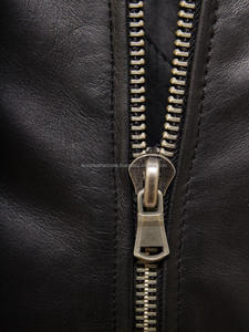 Chaqueta de Cuero Negra de Moda ISONZ de Primera Calidad, para Exteriores, con Cremalleras y Forro de Seda, Personalizable - Product Image 5