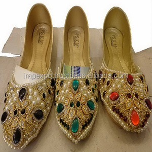 Chaussures pakistanaises Khussa pour femmes Collection été et printemps Design élégant Punjabi Khussa - Product Image 3
