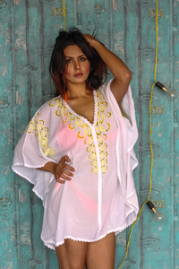 Vestido de caftán bordado blanco para mujer - Product Image 5