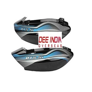 Panneau arrière de moto pour Discover 100 |   Panneau latéral arrière de remplacement OEM - Product Image 1
