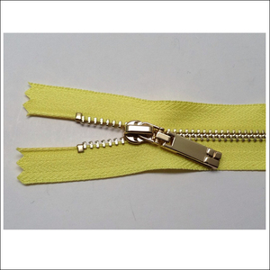 Cremallera Metálica de Dientes Dorados OZL GMA con Cierre Automático, 100 cm de Longitud, Fabricantes de Cremalleras - Product Image 6