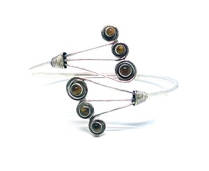 Brazalete de piedra hecho a mano para mujer, brazalete de ojo de tigre Chapado en plata de ley a la moda, accesorio hecho a mano - Product Image 1