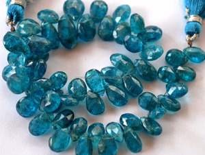 Briolette de pera facetado de apatita de neón, 7,5-9mm, abalorio de piedras preciosas - Product Image 4