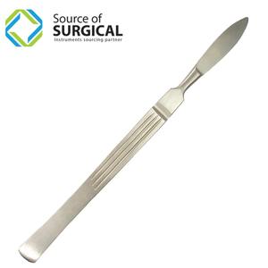 Lame de scalpel Str avec poignée Usine de vente en gros de lame chirurgicale de sécurité médicale Scalpel avec poignée en plastique - Product Image 1