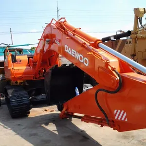 Excavadora DAEWOO DH220 usada, a la venta, buen precio