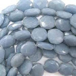 Haute qualité à facettes Angelite cristal pépite dégringolé percé pierres précieuses brin complet naturel gris cristal collier de guérison - Product Image 3