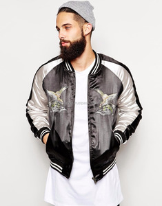 Chaquetas de satén bordadas baratas de gran tamaño de alta calidad personalizadas para hombre - Product Image 1