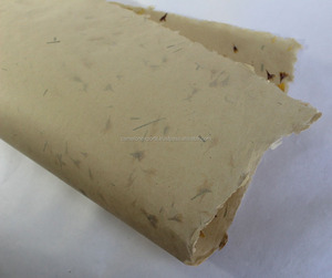 Papel tisú personalizado hecho a mano sin ácido Color Natural yute para jardín 80 Gsm pétalos de flores hierba papel de regalo hoja de papel de embalaje - Product Image 5