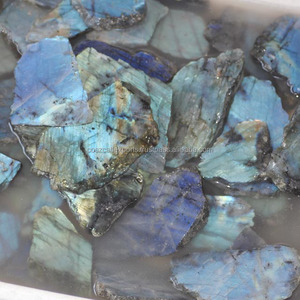 Labradorite brute bleue de Madagascar, vente en gros, pierre précieuse naturelle rare non taillée - Product Image 3