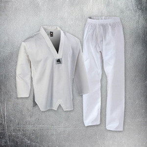 Mejore su Entrenamiento con Uniformes de Taekwondo con Logotipo Personalizado, Ligeros y Duraderos de Poliéster/Algodón para Adultos 2025 Hechos en Pakistán - Product Image 1