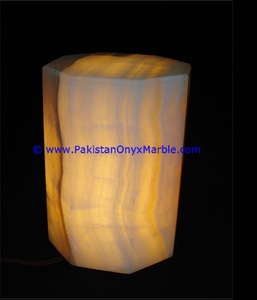 Lampe en forme de cylindre, pierre naturelle multicolore, 1 pièce - Product Image 1