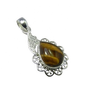 Derniers bijoux en argent fin au design vintage Nouveau pendentif en pierre précieuse en œil de tigre naturel avec breloque saine Prix de gros - Product Image 1