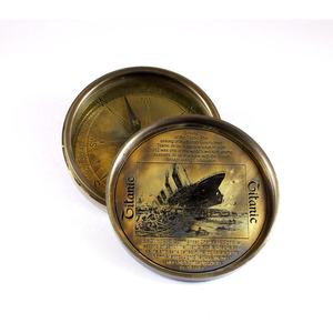 Titanic Brújula de latón antiguo Funda de cuero Regalo náutico para bodas Año nuevo Día del Padre Hecho Vidrio Metal/Aleación - Product Image 4