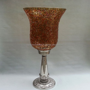 Support de bougie artisanal élégant avec dessus en verre et base en métal aluminium, imprimé en 4 couleurs, pour la décoration de la maison pour Pâques - Product Image 1