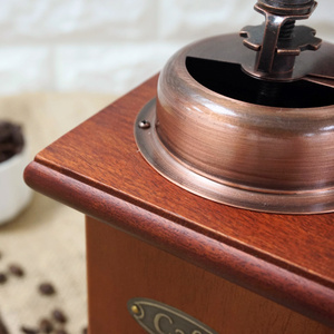 เครื่องบดกาแฟแบบมือหมุน ฮอลาร์ ผลิตในไต้หวัน สไตล์เรโทรคลาสสิก ทำจากไม้ พร้อมระบบปรับระดับความละเอียด - Product Image 5