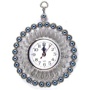 Horloge murale décorative avec de nombreux pendentifs en perles de mauvais œil en provenance de Turquie - Product Image 1