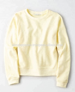 Vente en gros en vrac sweat-shirt en coton respirant à capuche et col pour femmes avec noir de carbone style classique dans les vêtements - Product Image 3