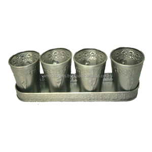 Portavelas de metal de la más alta calidad hecho a mano decorativo de metal en forma de vidrio con bandeja portavelas votivo - Product Image 1