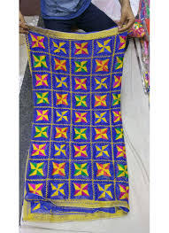 Phulkari Dupatta ชุดแฮนด์เมดสำหรับผู้หญิง,เสื้อชายหาดสไตล์อินเดียหลากสีปักลายสไตล์พื้นเมือง Phulkari Dupattas - Product Image 3