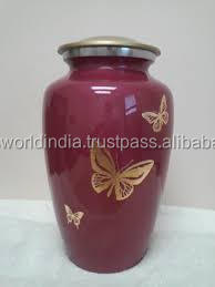 Urna de cremación de latón de estilo americano de Brassworld India Suministros funerarios Urna de metal para entierro de adultos - Product Image 5