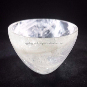 Bol en agate de quartz rose fait à la main - Product Image 1