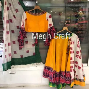Bollywood tarzı tasarımcı Lehenga-özel festivali moda giymek Lehenga Choli-tasarımcı el yapımı püsküller