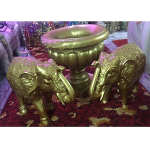 Estatua de elefante de fibra pequeña, estatua de elefante de fibra dorada para boda - Product Image 1