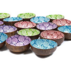 Juego de Tazones de Madera Hechos a Mano con Patrones Pintados Coloridos, Diseño Bohemio, Artesanía Ecológica de Ben Tre, Vietnam, para Servir Ensaladas - Product Image 5