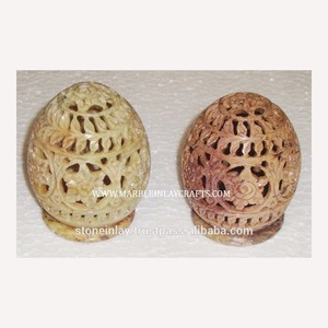 Magnifiques supports de bougies en pierre ollaire indienne - Product Image 1