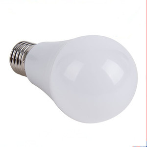 Nhà Máy Bán Buôn <span class=keywords><strong>E11</strong></span> E16 E26 E27 Bóng Đèn LED Bóng Đèn Nhựa Bóng Đèn LED - Product Image 4