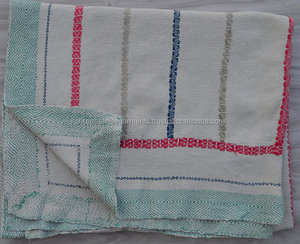 واحدة من نوع الثقيلة قديمة 5 إلى 7 طبقة Kantha المطرزة رمي ، Kantha من الهند اليدوية خمر Kanthina ساري لحاف