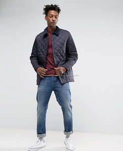 Veste matelassée élégante pour homme, vente chaude, sur mesure, de haute qualité, rembourrée, imperméable, tricotée, fermeture éclair, nouvelle conception d'hiver, style universitaire - Product Image 4