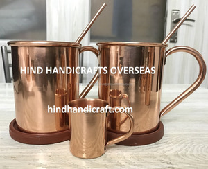 Ensemble de deux tasses en cuivre Moscow Mule 500ml Deux pailles Deux sous-verres en bois Un verre à liqueur Écologique Nouveau design Excellente idée cadeau - Product Image 6