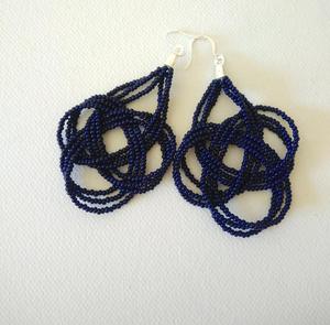 Pendientes de Moda en Azul Marino Intenso, Pendientes de Cuentas - Product Image 1