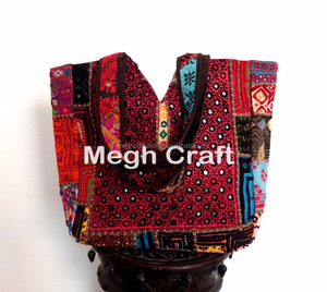 กระเป๋าถือ Kutch Banjara,กระเป๋าโบฮีเมียนโบโฮ-กระเป๋าโท้ทฮิปปี้สไตล์โบฮีเมียนแบบดั้งเดิม - Product Image 3
